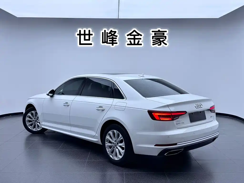 Audi A4L 2018 — фото 22