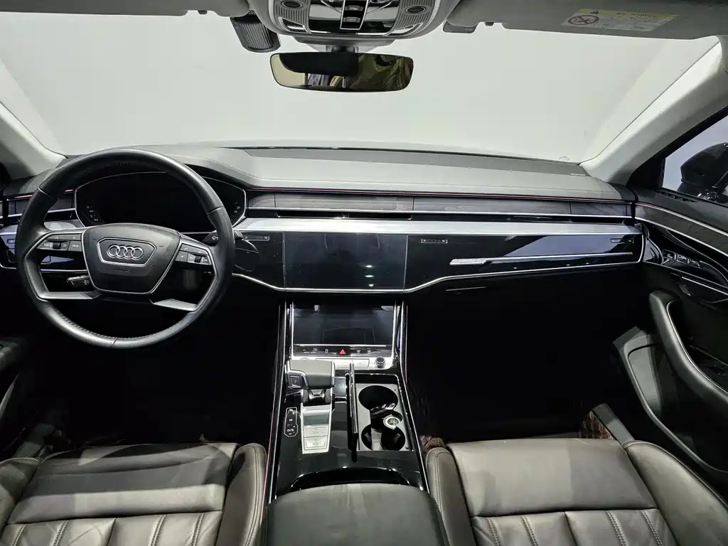 Audi A8 2020 — фото 9