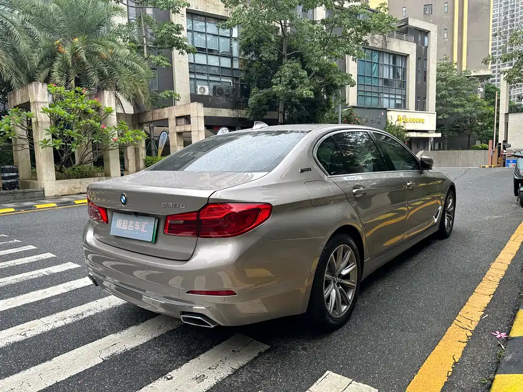 BMW 5 Series New Energy 2018 — фото 6