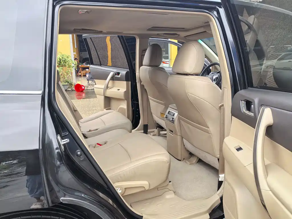 Toyota Highlander 2014 — фото 11