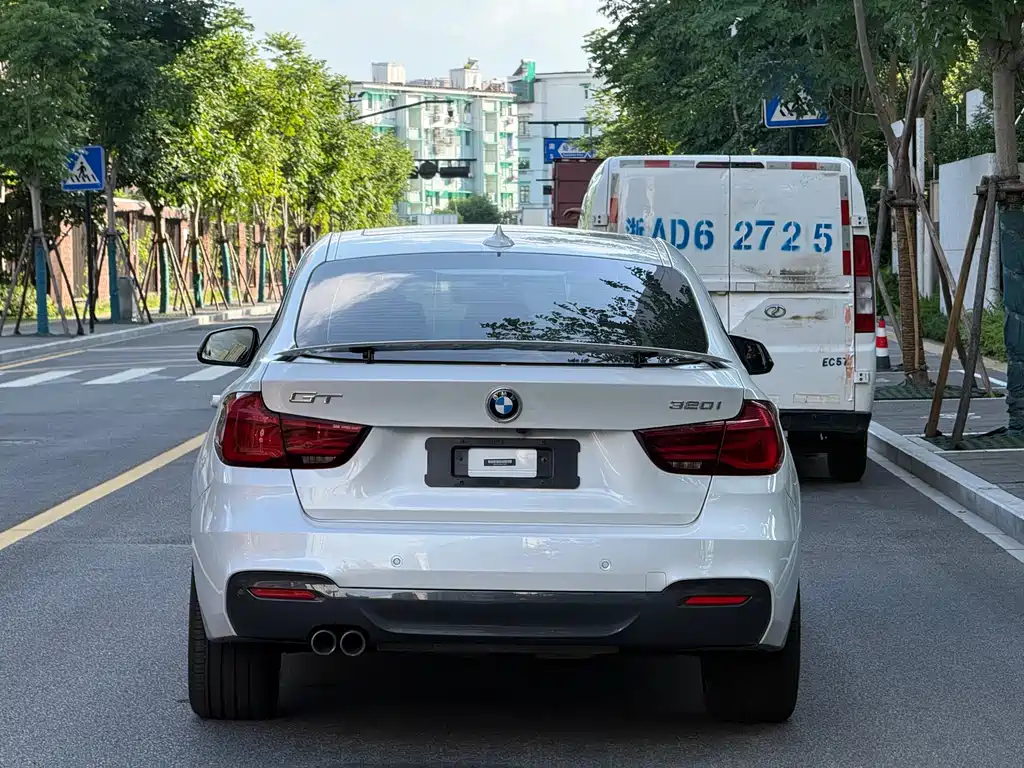 BMW 3 Series GT 2020 — фото 10