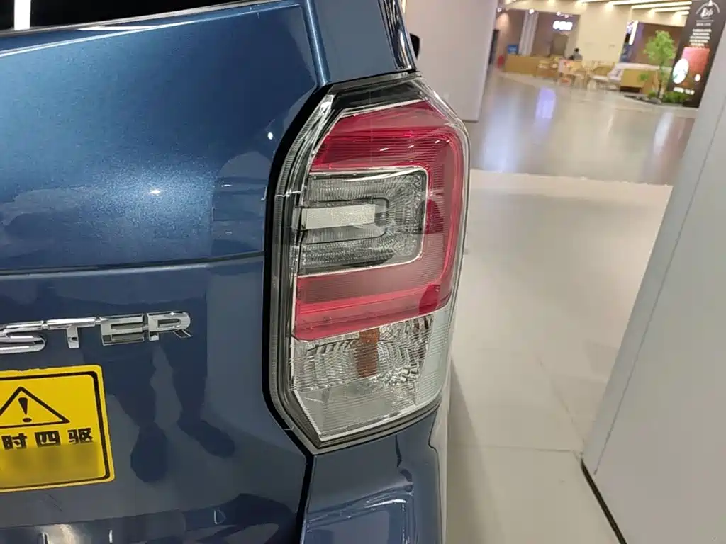 Subaru Forester 2018 — фото 8