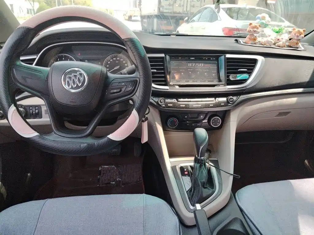 Buick Excelle 2015 — фото 10
