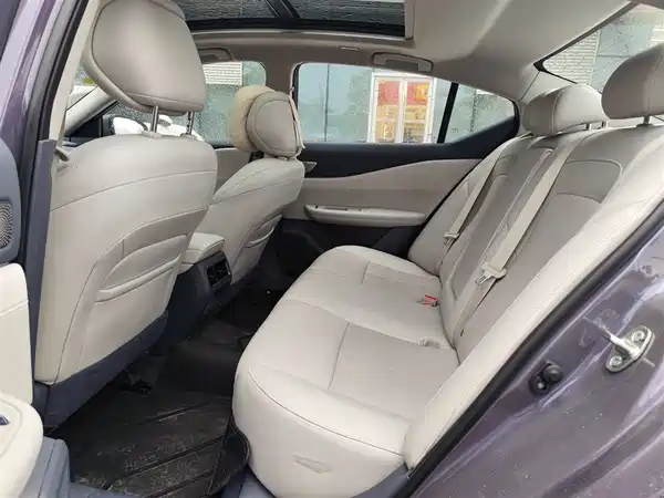 Nissan Teana 2025