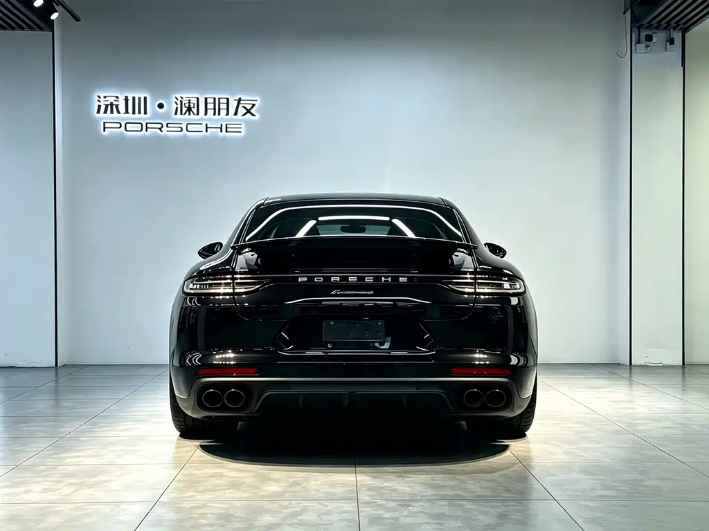 Porsche Panamera 2023