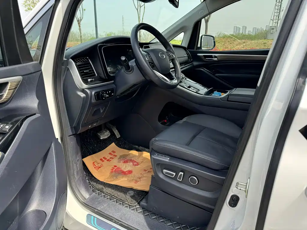 GAC Motor Trumpchi M8 2023 — фото 2