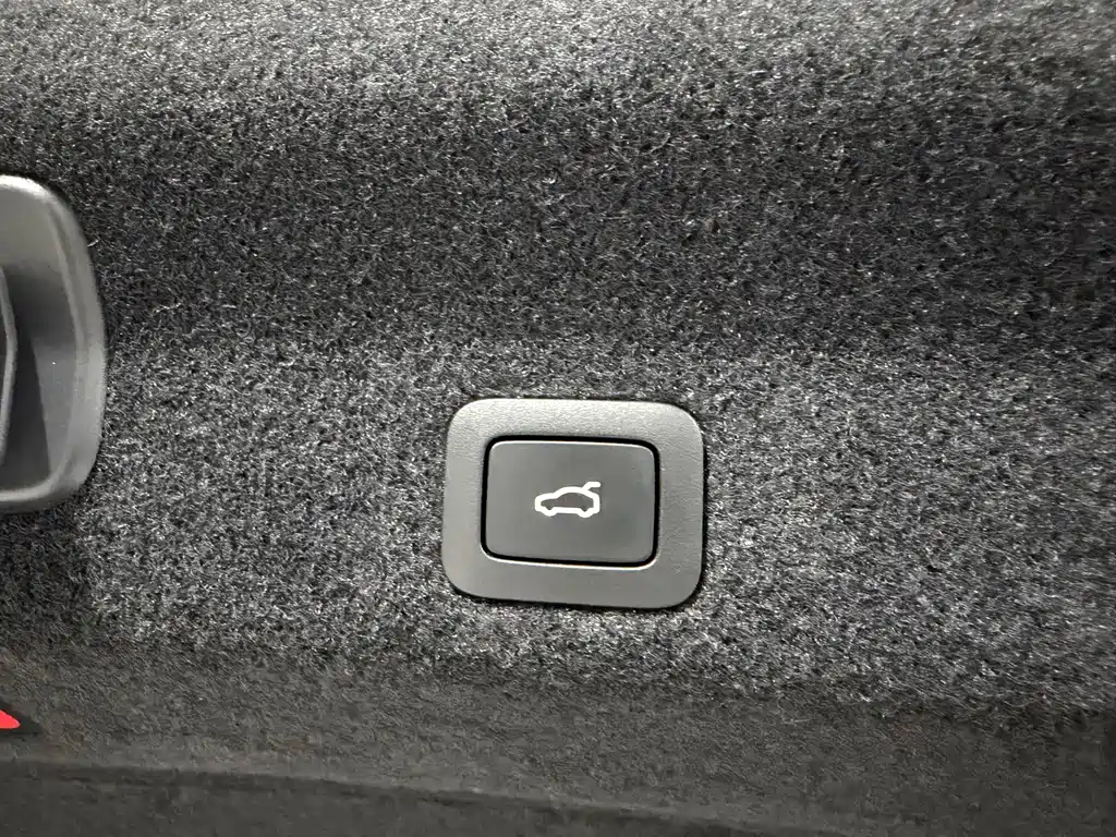 Xiaomi SU7 Ultra 2025 — фото 18