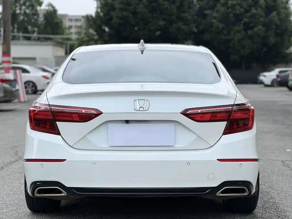 Honda Inspire 2022 — фото 15