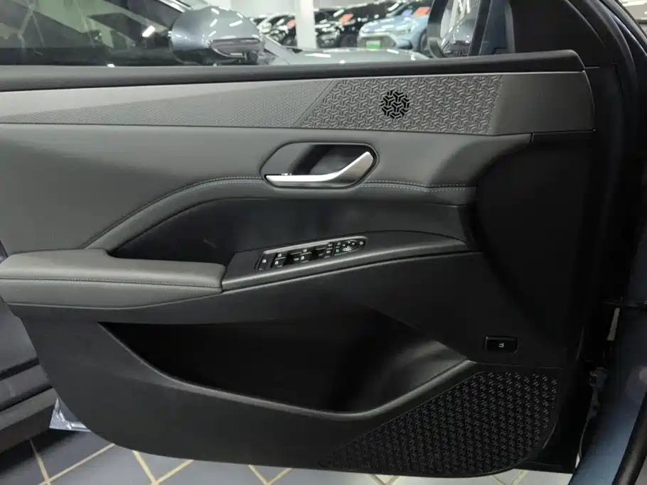 BYD Qin PLUS 2025
