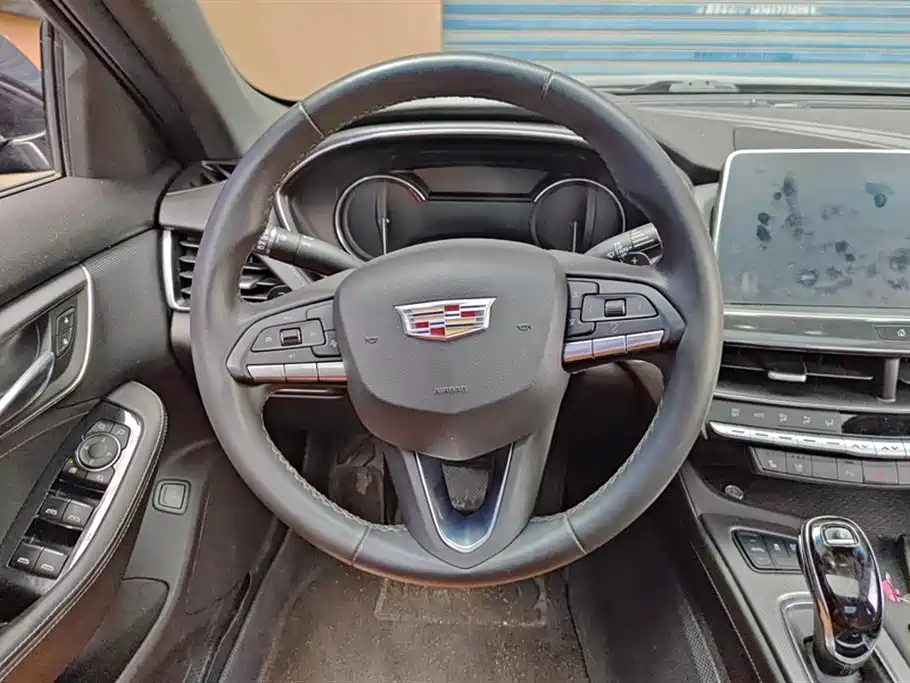 Cadillac CT5 2022 — фото 15