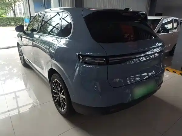 Leapmotor B10 2025