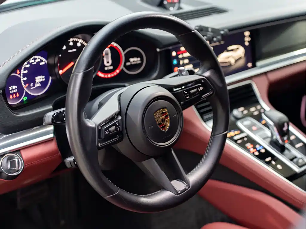 Porsche Panamera 2023 — фото 10