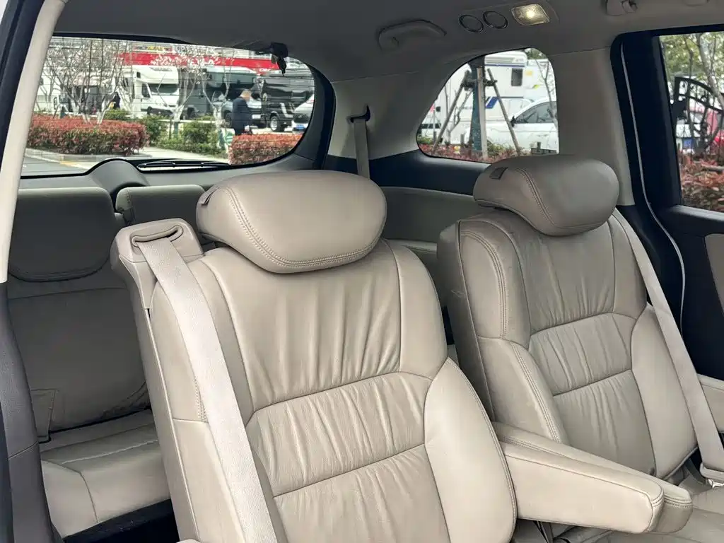 Honda Odyssey 2015 — фото 16