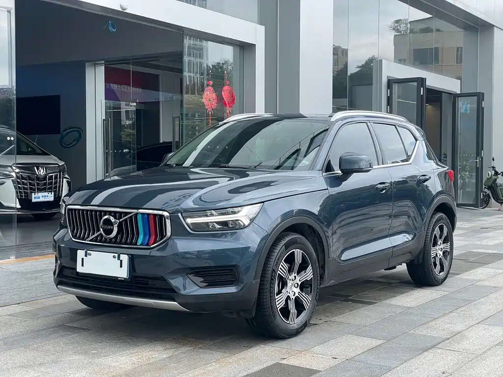 Volvo XC40 2019 — фото 13