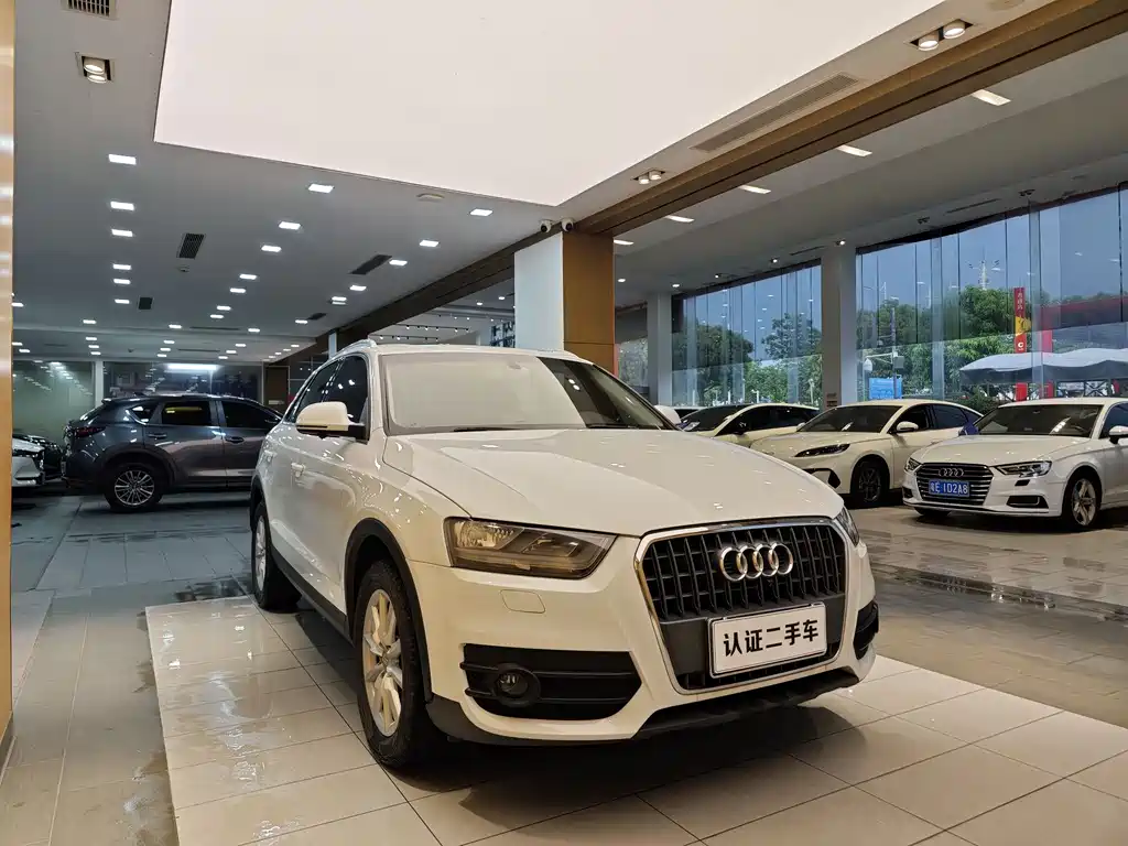 Audi Q3 2015 — фото 5