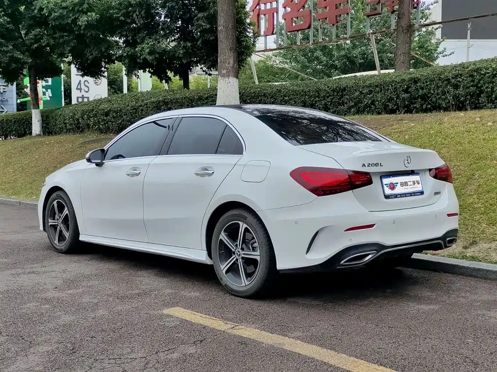 Mercedes-Benz A-Class 2024 — фото 4