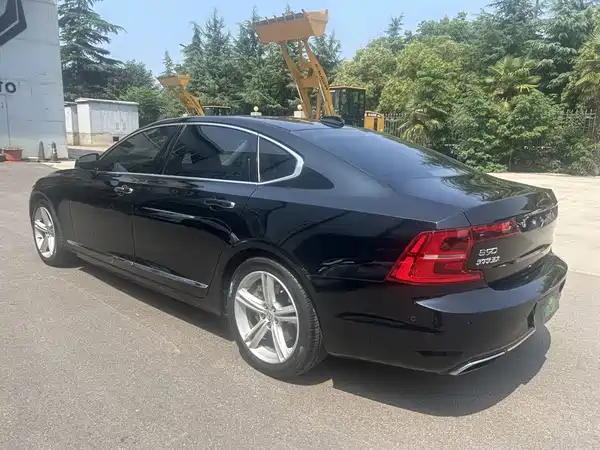 Volvo S90 2018