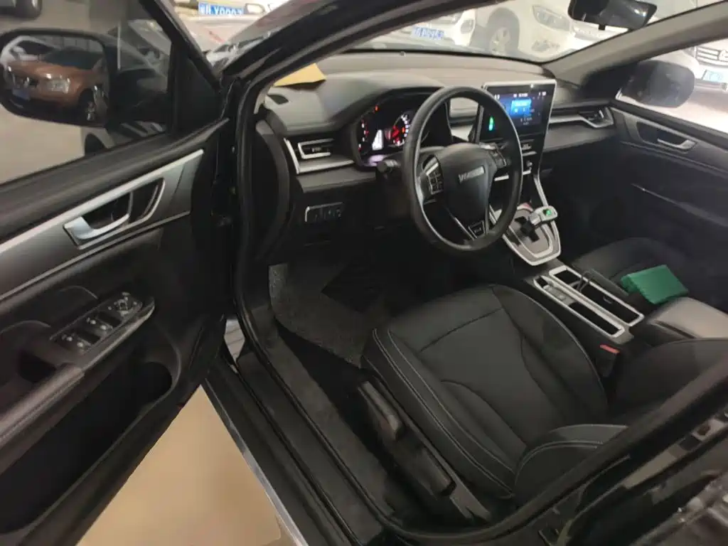 Haval M6 2021 — фото 16