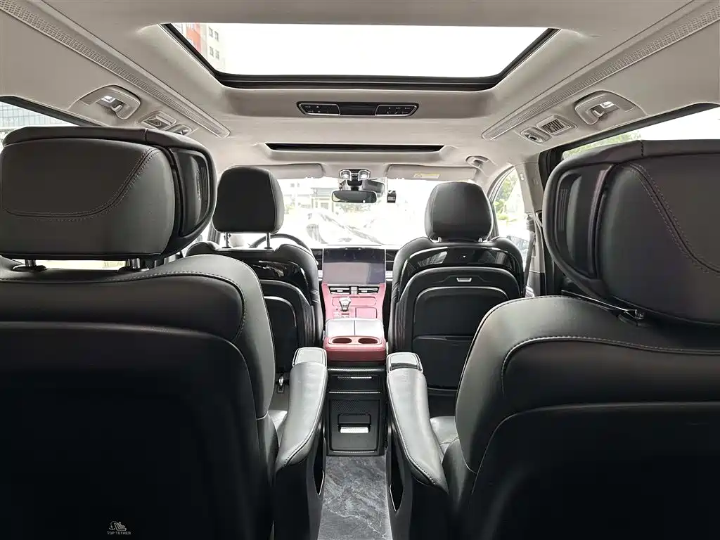 GAC Motor Trumpchi M8 2024 — фото 20