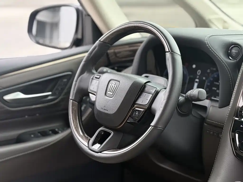 Toyota Vellfire 2024 — фото 13