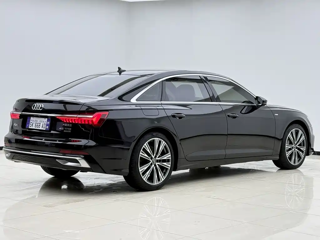 Audi A6L 2025 — фото 17