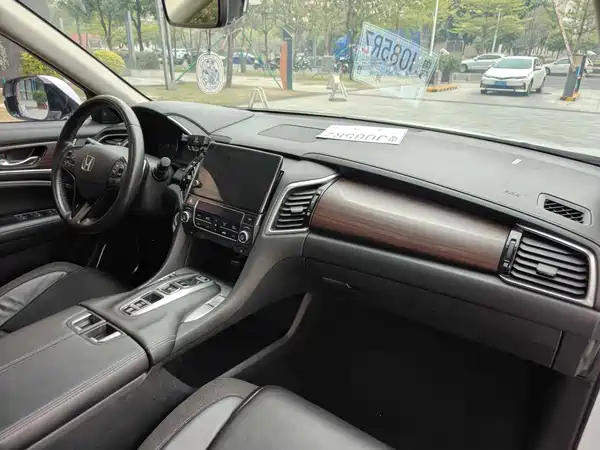 Honda Avancier 2017