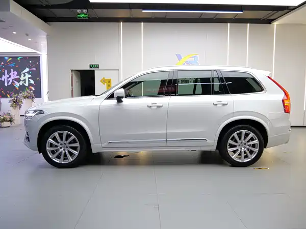 Volvo XC90 2019