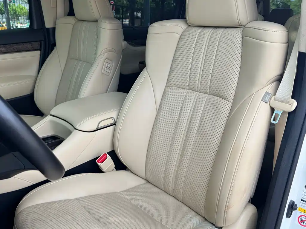 Toyota Alphard 2019 — фото 11