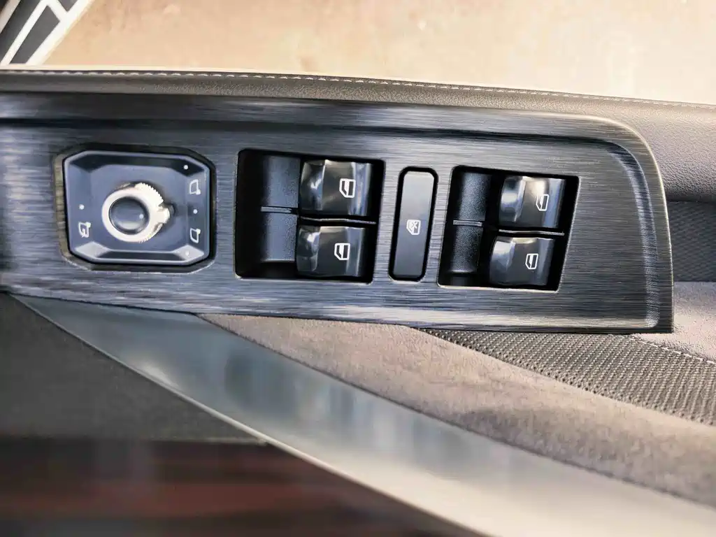 Haval H6 2023 — фото 28
