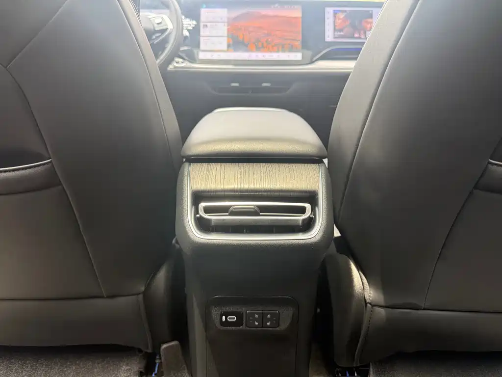 Changan CS75 PLUS 2025 — фото 14