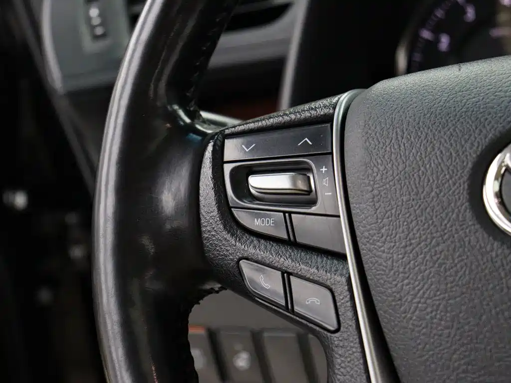 Toyota Alphard 2017 — фото 17