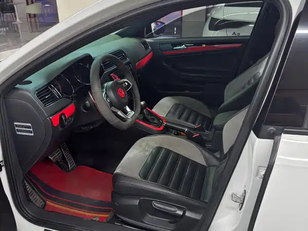 Volkswagen Sagitar 2017