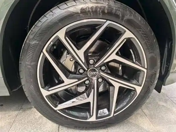 Audi Q6L E-Tron 2025