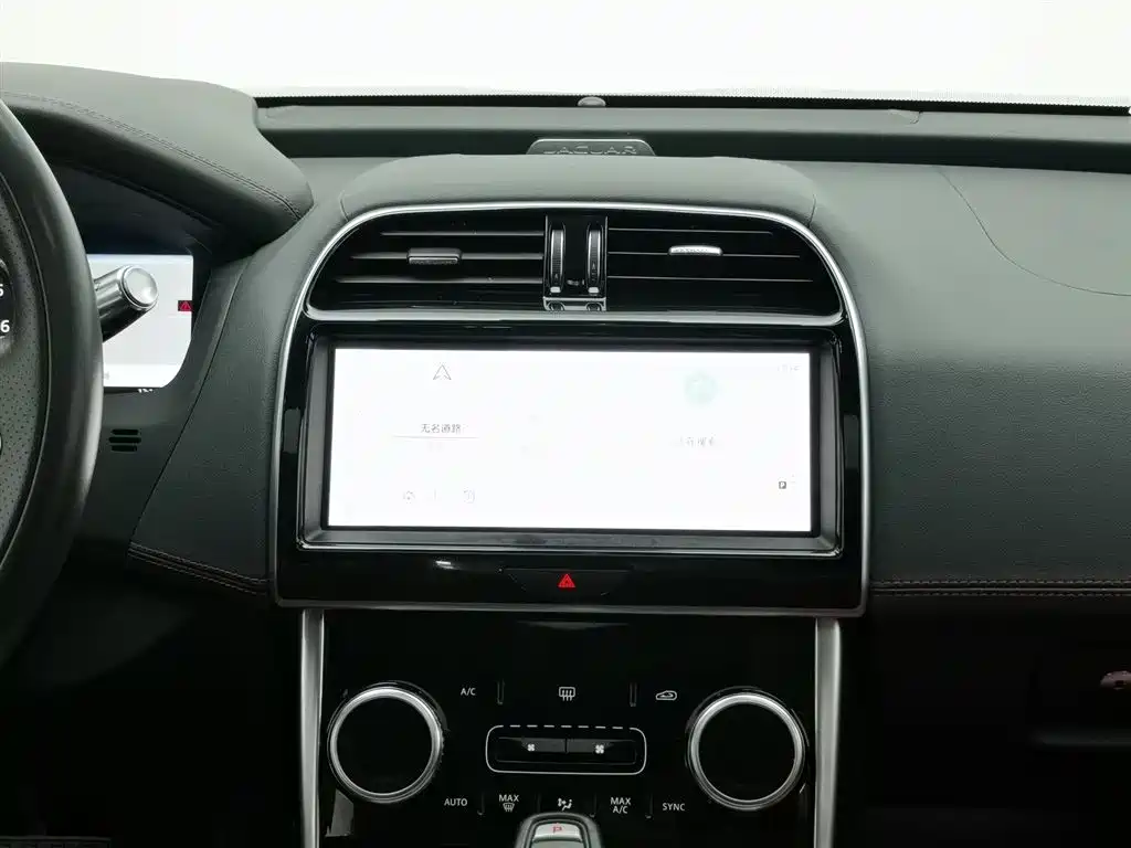 Jaguar XEL 2021 — фото 12