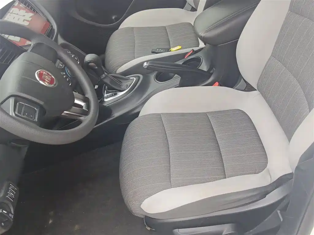 Fiat Viaggio 2016 — фото 15