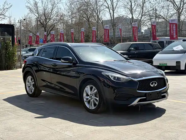 Infiniti QX30 2017