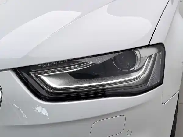 Audi A4L 2015