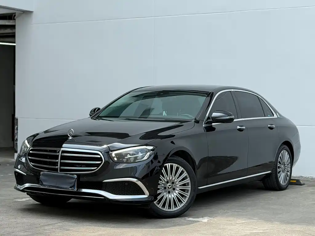 Mercedes-Benz E-Class 2023 — фото 1