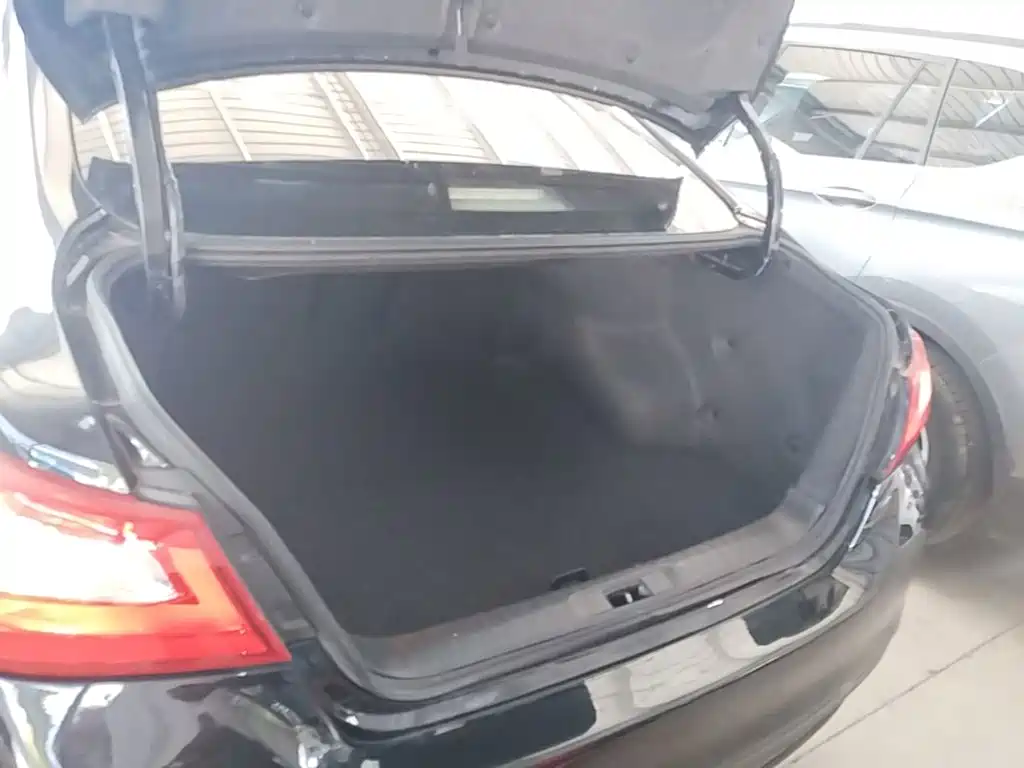 Nissan Teana 2018 — фото 19