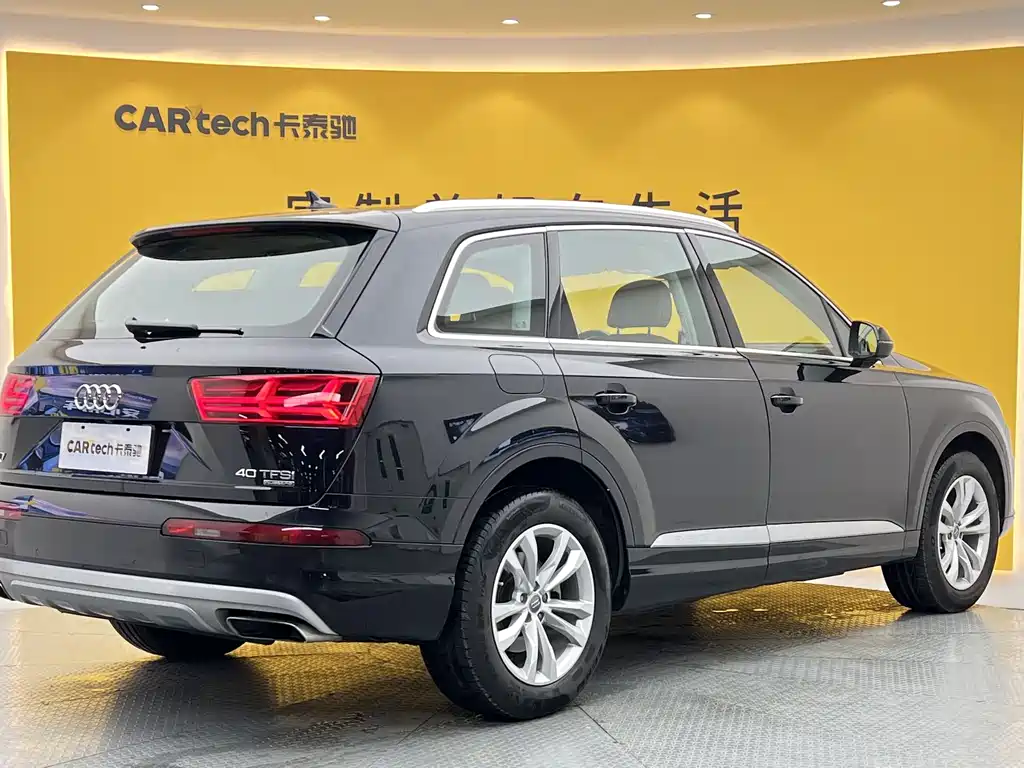 Audi Q7 2017 — фото 29