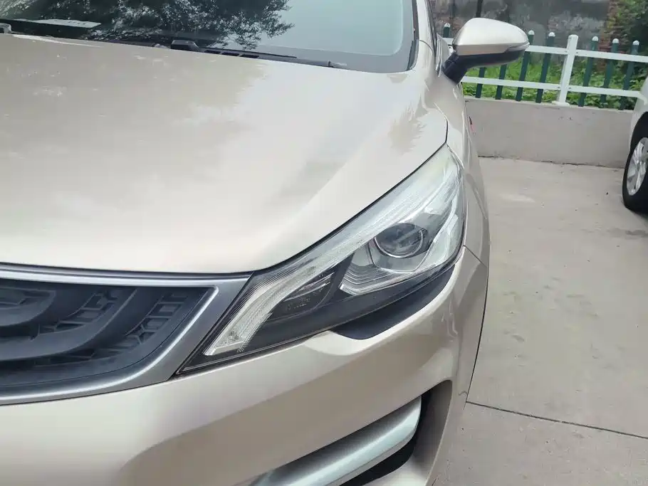 Geely Emgrand GS 2017