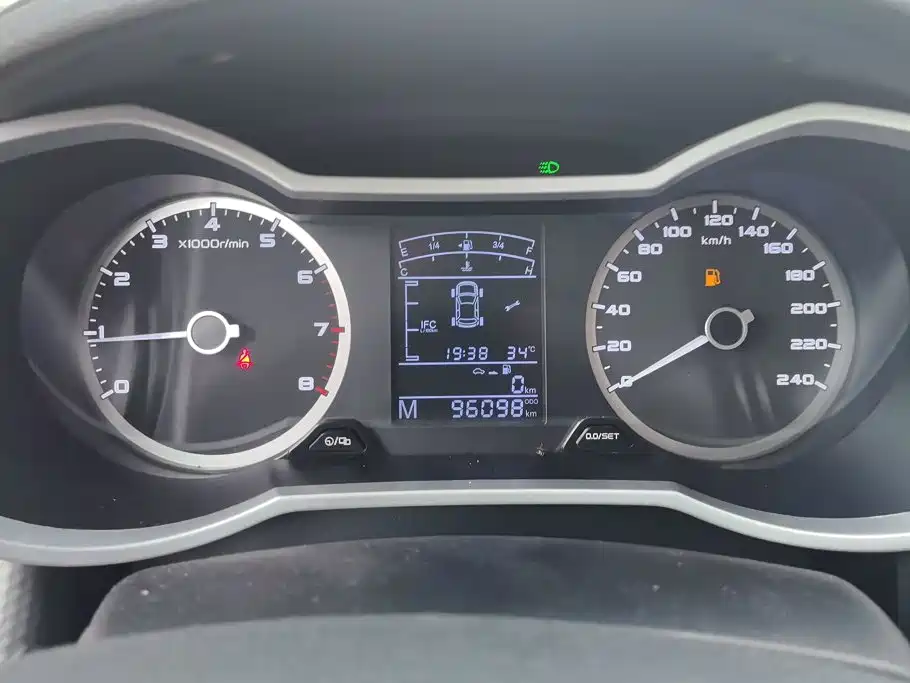 Geely Emgrand GS 2017 — фото 14
