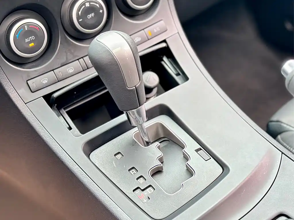 Mazda 3 Xingcheng 2013 — фото 17