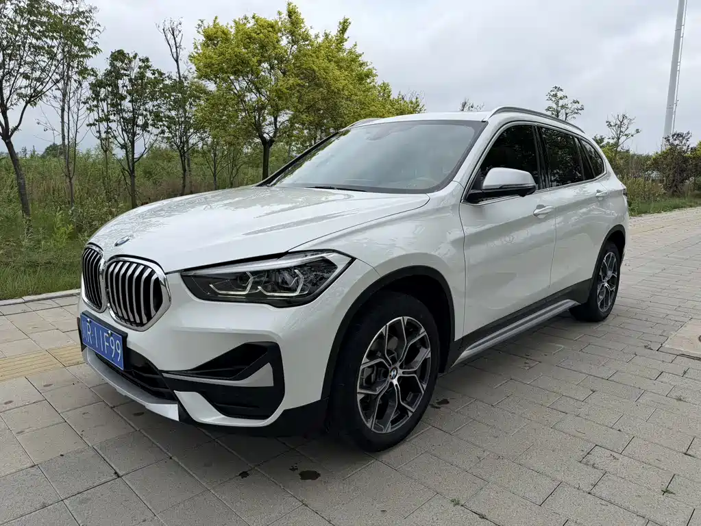 BMW X1 2023 — фото 1