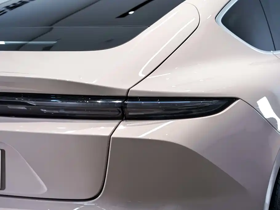 NIO ET5 2023 — фото 10