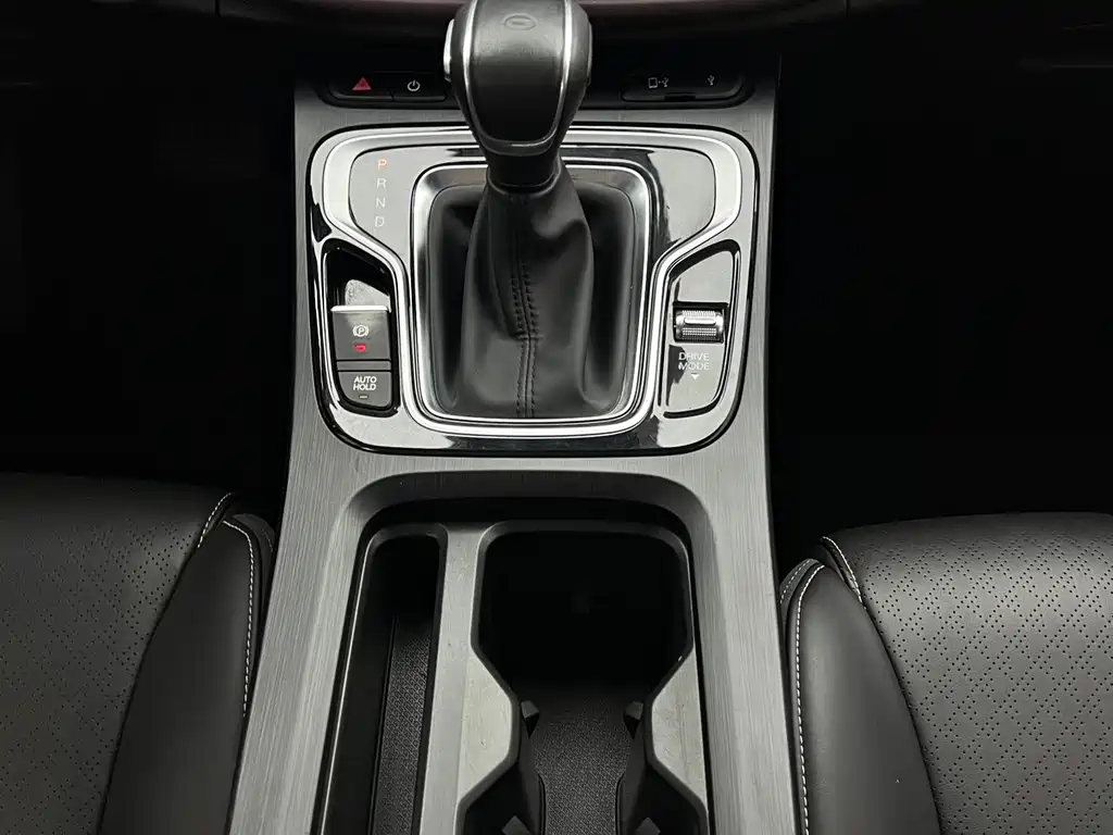 GAC Motor Trumpchi M6 2023 — фото 12