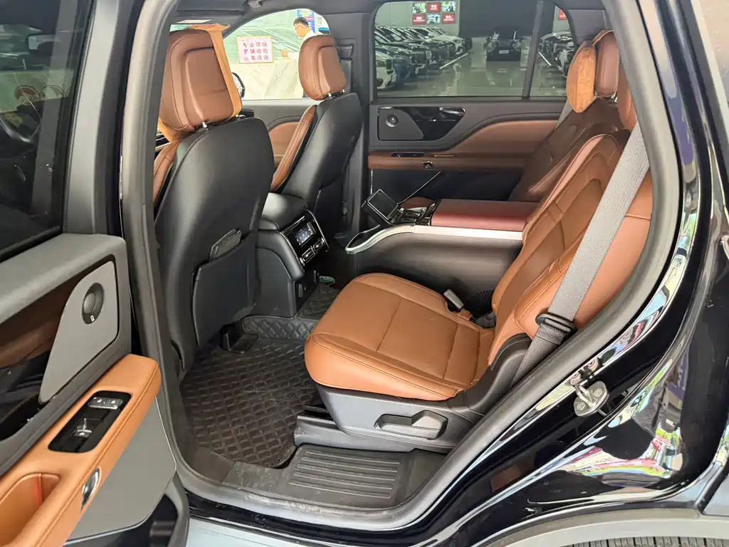 Lincoln Aviator 2021