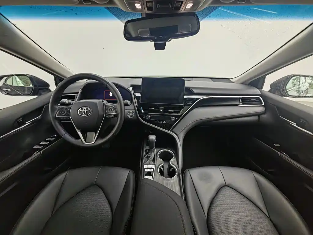 Toyota Camry 2022