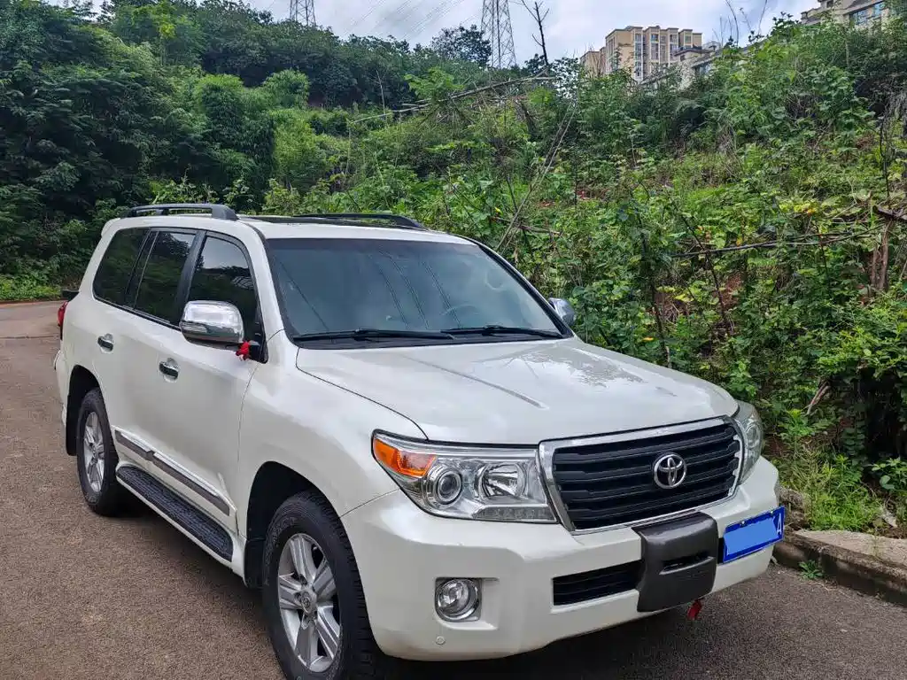 Toyota Land Cruiser 2015