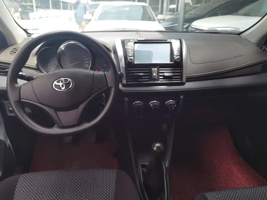 Toyota Vios 2014 — фото 12